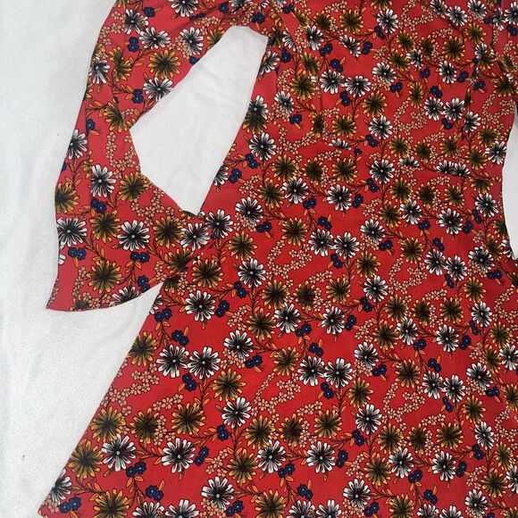 WAYF Medium Long Sleeve Tie Back Floral Dress Retro 70s Inspired - Picture 5 of 12